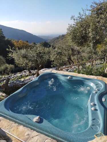 Villa Luisana with Private Pool and Terrace with Mountain View