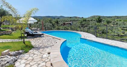 Villa Luisana with Private Pool and Terrace with Mountain View