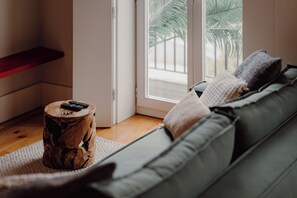 Living area - Vrbo Property (Porto)