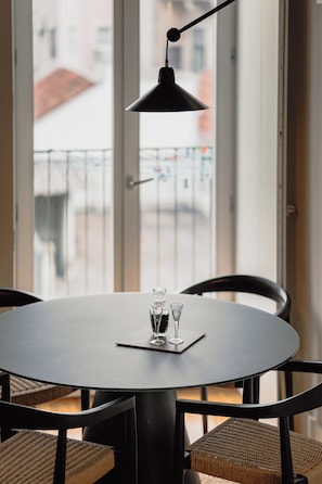 Dining - Vrbo Property (Porto)