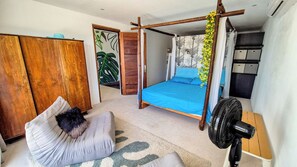 4 bedrooms, iron/ironing board, free WiFi, bed sheets - The View,  a grandiose luxury, spacious private villa with pool and ocean view! (Grote Berg)