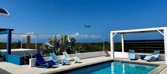 The View, a grandiose luxury, spacious private villa with pool and ocean view!