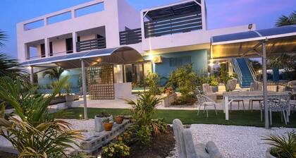 The View, a grandiose luxury, spacious private villa with pool and ocean view!