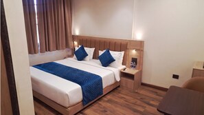 Superior Room - M Square Express (Jabalpur)