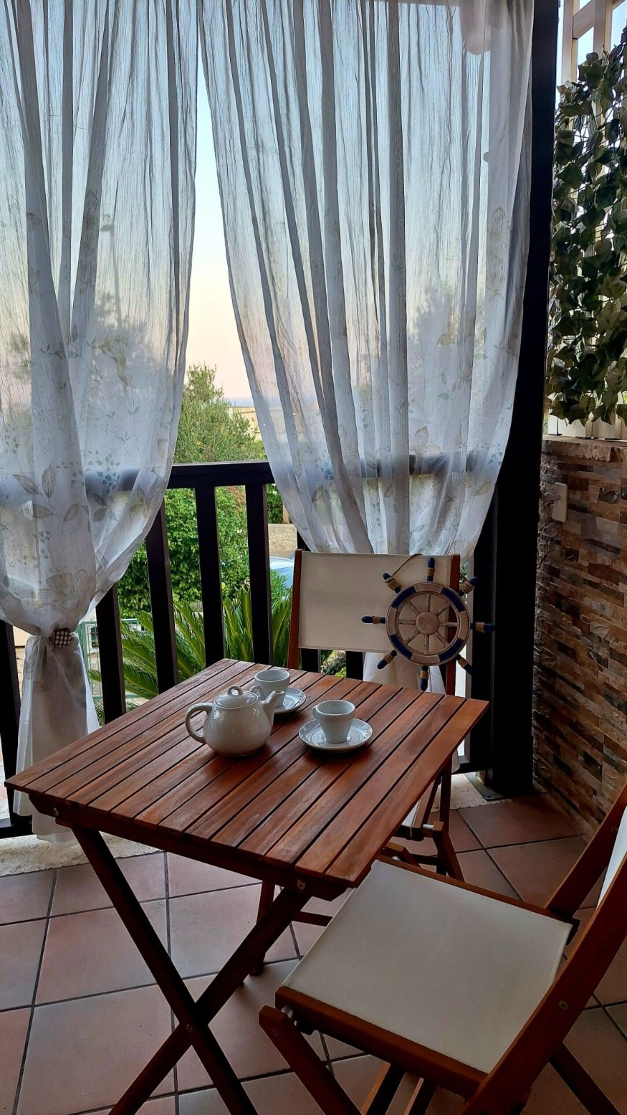 屋外ダイニングエリア