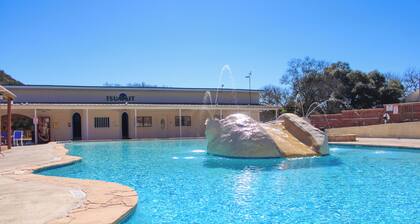 Tipi's in perfect New Braunfels with AC, private bathroom, resort amenities