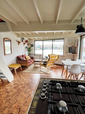 Interior - Cosy waterside cottage in the green heart of North Holland (Nieuwe Niedorp)