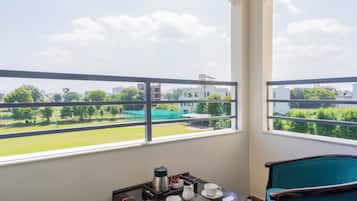 Superior Double or Twin Room, Balcony, Garden View | Interior