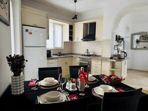 Private kitchen - Luxury Private Pool Villa–5 min to Land of Legends (Antalya)