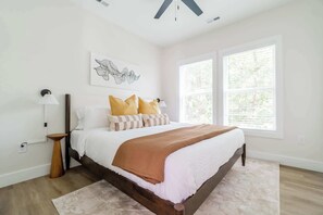Room - The Grove Collection (Durham)