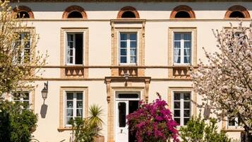Extérieur