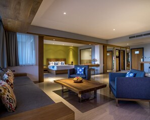 Deluxe Double Room, Mountain View | Interior