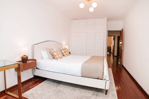 4 bedrooms, iron/ironing board, Internet, bed sheets - Casa da Laranja by Quantique (Peso da Régua)