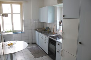 Micro-ondas, fogão, cooktop, lava-louças