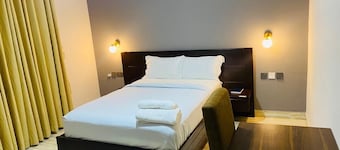 SNL Mountain View Hotel