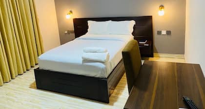 SNL Mountain View Hotel