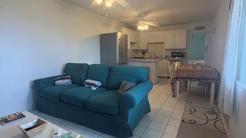 Family Apartment, Ocean View | Living area