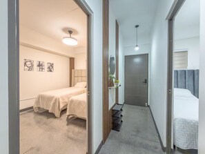 3 bedrooms, desk, iron/ironing board, WiFi