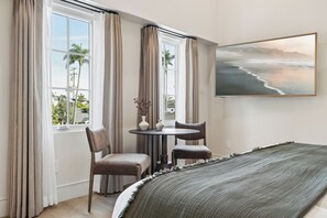 Superior Studio, Non Smoking | Egyptian cotton sheets, premium bedding, memory foam beds, in-room safe - Casa Iglesia (Santa Barbara)