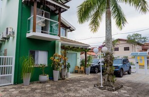 2 bedrooms - Casa c Churrasqueira a 300m da Praia de Massagua u (Caraguatatuba)