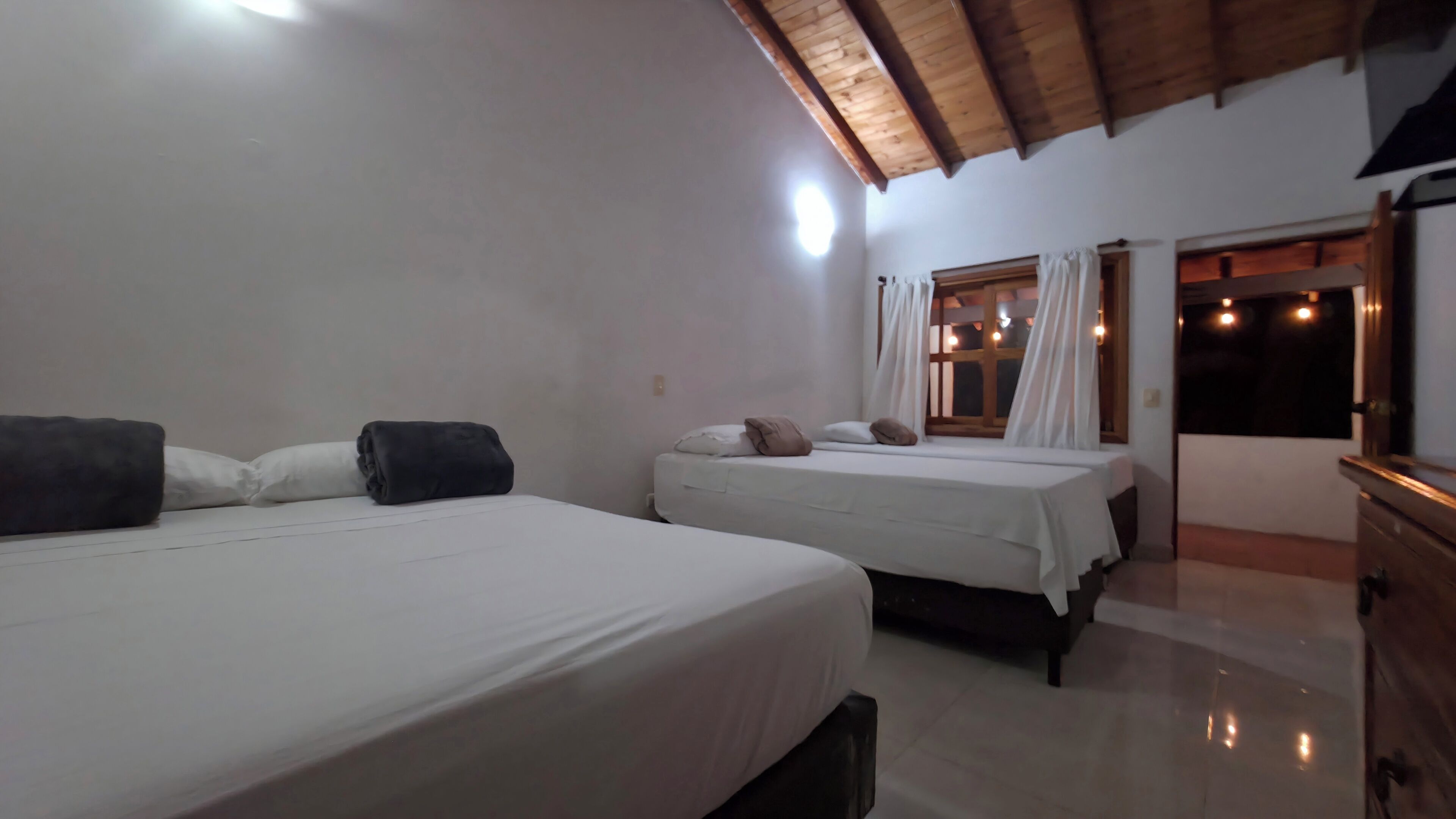 Habitación cuádruple estándar | Vistas desde la habitación