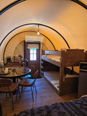 Dining - Pioneer Wagon with AC in quaint New Braunfels here at the Summit Resort (New Braunfels)