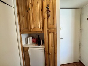 Interior - 30m from ski slopes, 6th floor, balcony, tv, ski locker, 30m², Vars (Vars)