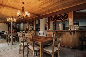 Dining - Golden Hour | Jacuzzi, Sauna, Pool, Tennis, Gated! (Big Bear Lake)