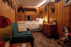 1 bedroom, free WiFi, bed sheets - 1 Bed -private Garden -hot Tub -pets Ok - Gee Gee (Skegness)