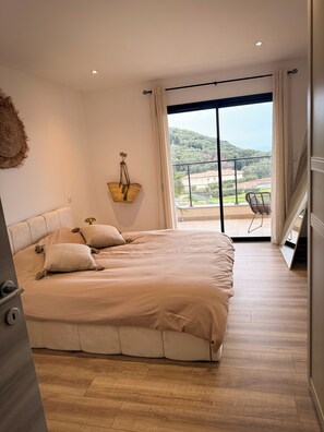 Room - Vrbo Property (Cauro)