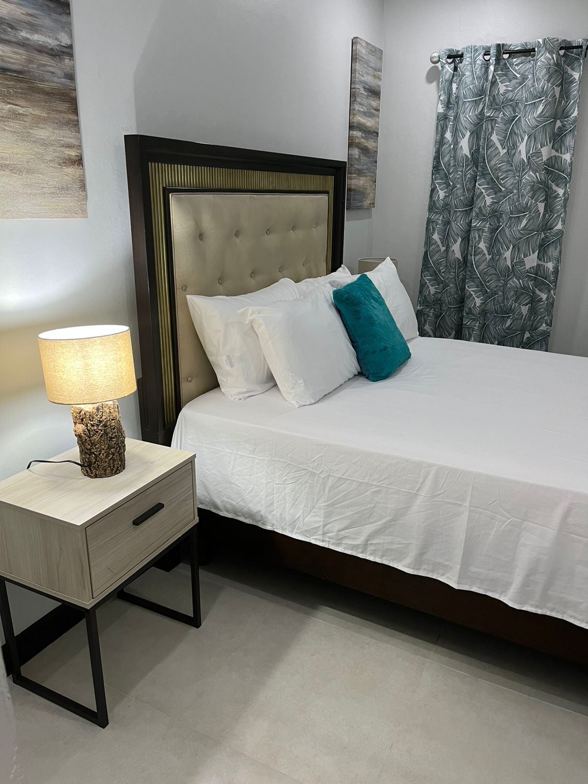 2 habitaciones, tabla de planchar con plancha, internet y ropa de cama 