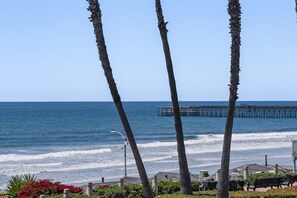 Beach nearby - Cute Beach Cottage, Walk to Beach & Restaurants (Oceanside)