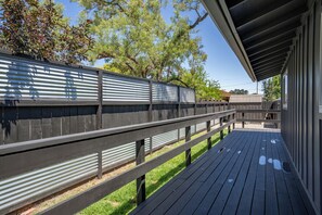 Terrace/patio - Forest & Vine - Hot tub and Pet Friendly! (Templeton)