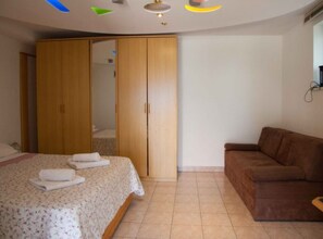 1 dormitorio, Internet, ropa de cama