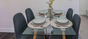 Dining - Style across from Fashion Square (Scottsdale)