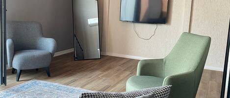 Comfort Bungalow, Lake View | Living area