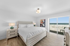 Desk, travel cot, WiFi, bed sheets - Therapy Estate: Modern Luxe Beachfront DUAL Houses - Sleeps up to 22! (St. Augustine)
