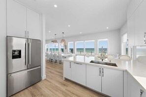 Fridge, microwave, dishwasher, ice maker - Therapy Estate: Modern Luxe Beachfront DUAL Houses - Sleeps up to 22! (St. Augustine)