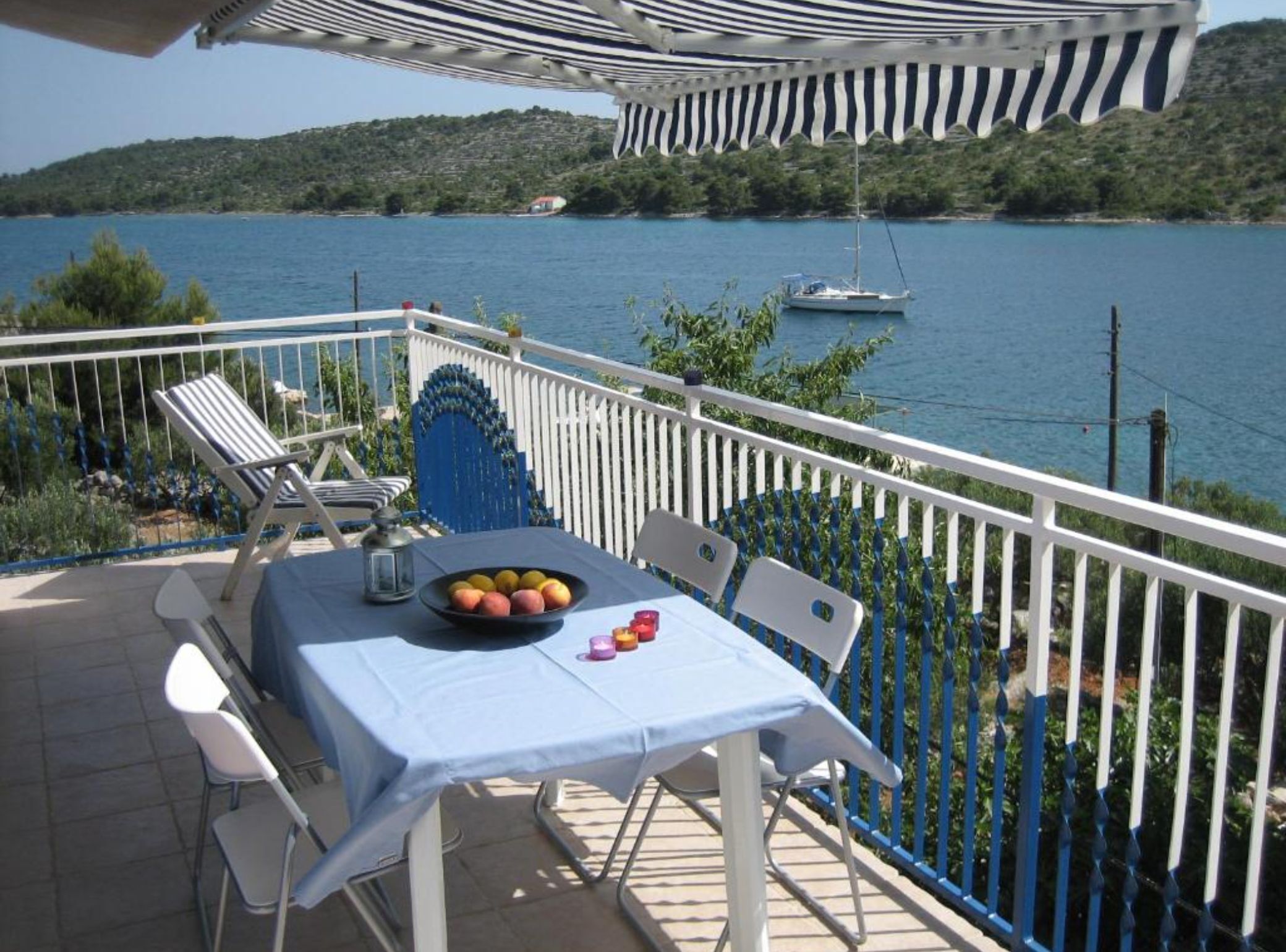 Apartment (Two bedroom apartment with sea view () | Balcony