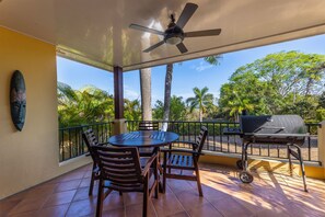 Outdoor dining - Elegant 4BR Villa – Pool, Views & Prime Location (Esterillos Este)