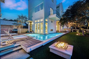 Terrace/patio - Newly Listed Home with Carriage House, Private Pool, Peloton and Fitness Room (Santa Rosa Beach)