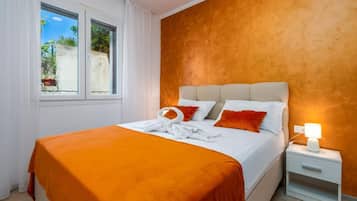 Apartment (Two Bedroom Apartment with Sea View a)