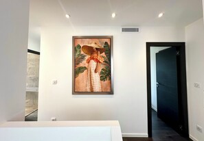 Interior - Architect-designed villa in Super Cannes (Vallauris)