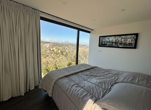 Room - Vrbo Property (Vallauris)