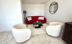Living area - Architect-designed villa in Super Cannes (Vallauris)
