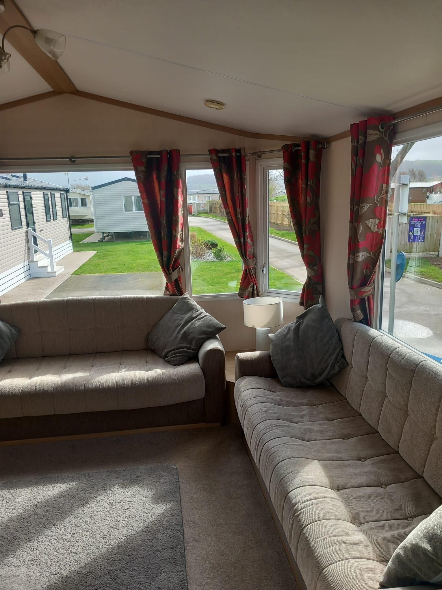 Spacious 8 Berth Caravan At Ty Mawr Holiday Park, North Wales Ref 86020d - Rhyl