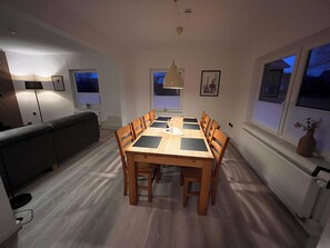 Dining - Vrbo Property (Aurich)