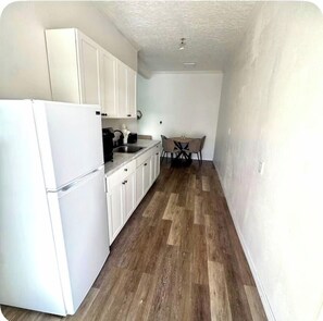 Interior - Suite with 2 Queen Beds and Kitchen • Pool #18 (Clearwater)