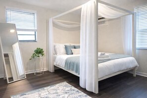 Room - Cozy 3 BD Apt 3 miles from the beach •Pool• 124 (Clearwater)