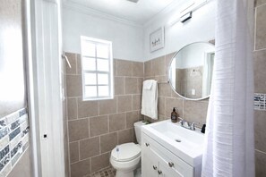 Bathroom - Clearwater Getaway w/ Pool • 3 Miles to Beach #4 (Clearwater)